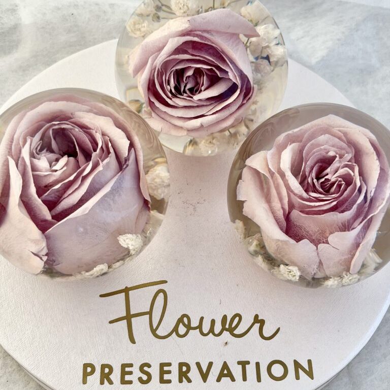 3" Single Flower Paperweight 3" Single Flower Paperweight